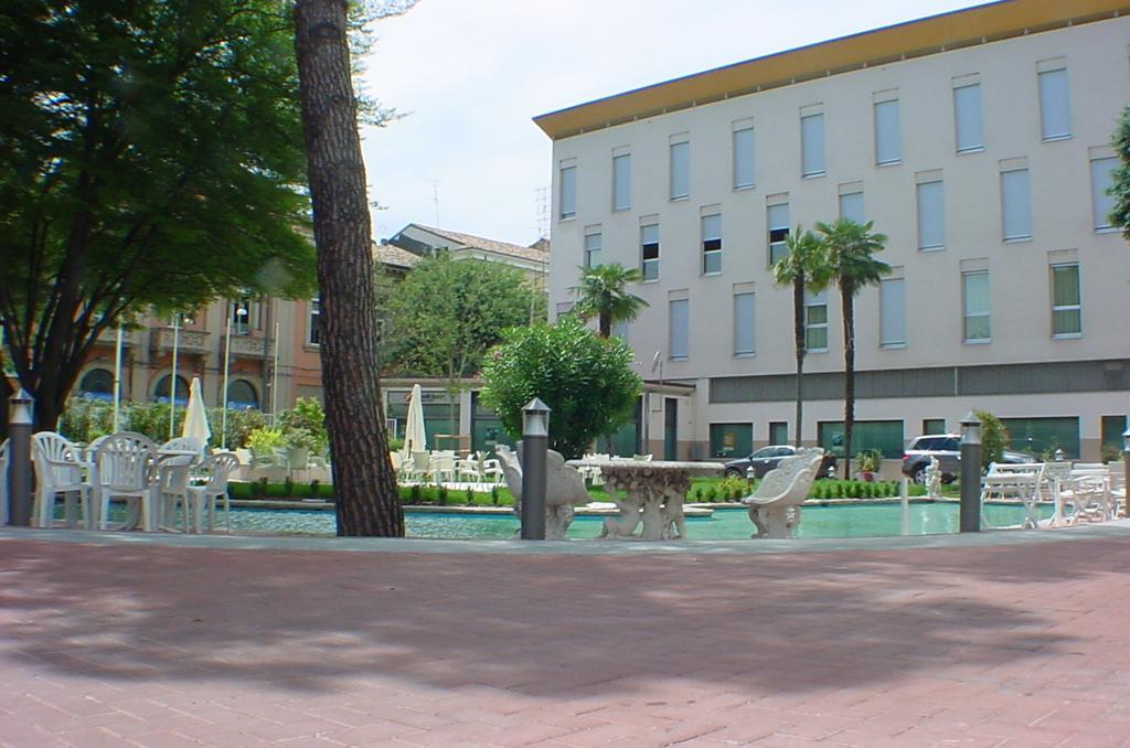 Hotel Della Citta Et De La Ville Forlì Exterior foto